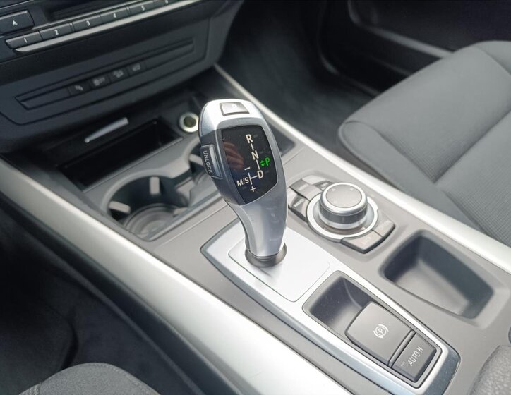 BMW X5 SUV / Terénní 3,0 l 180 kw