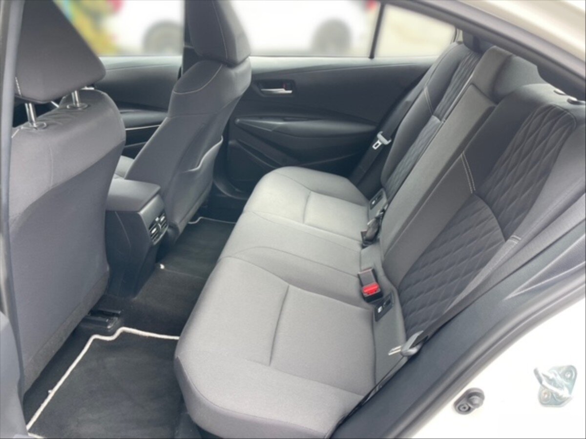 Toyota Corolla Sedan / Limuzína 1,8 l 72 kw