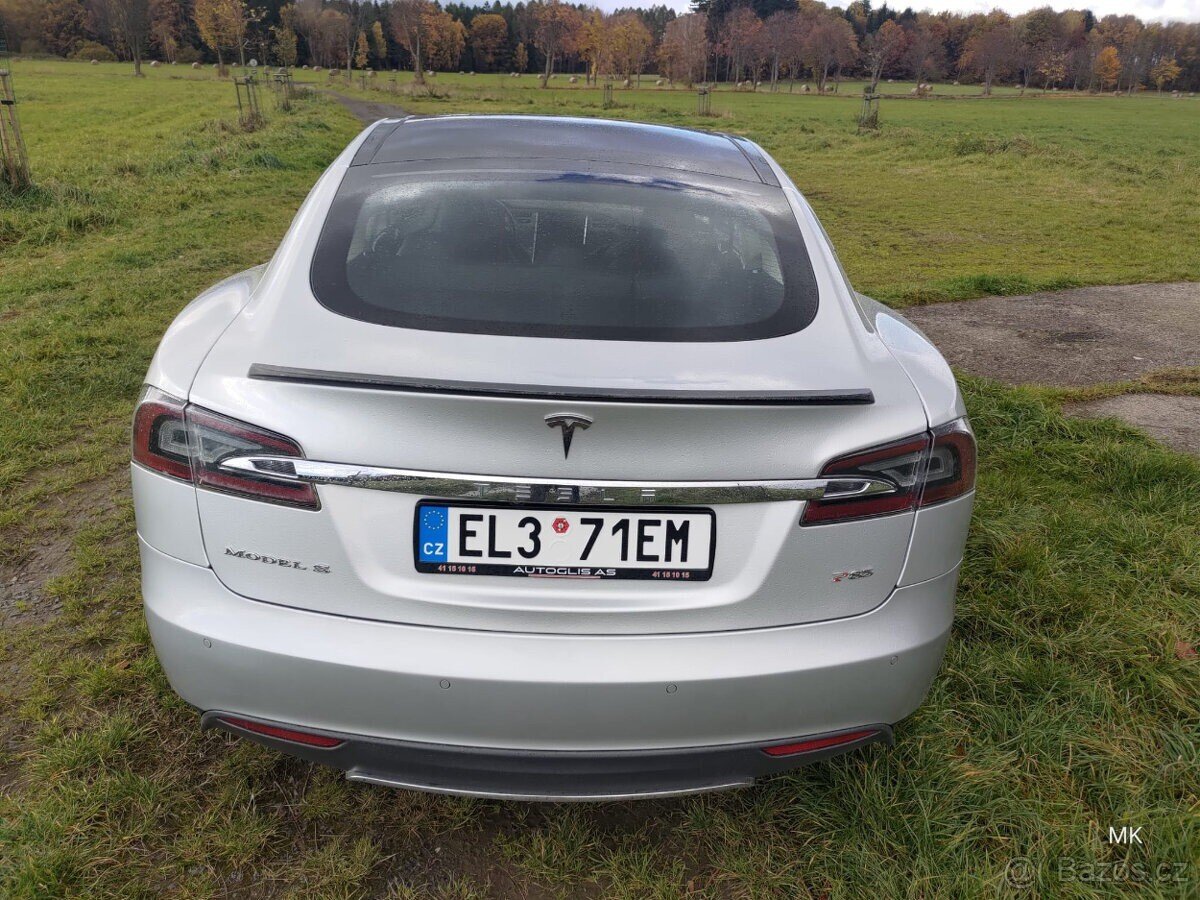 Tesla Model S Sedan / Limuzína 0,0 310 kw