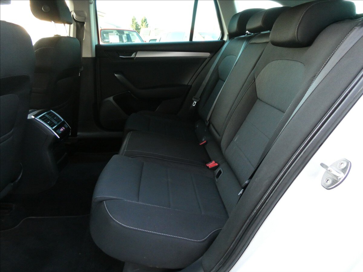 Škoda Superb Kombi 2,0 l 110 kw