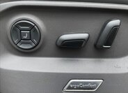 Volkswagen Touareg SUV / Terénní 3,0 l 210 kw