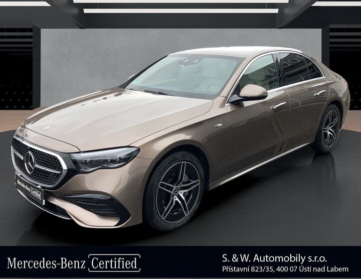 Mercedes-Benz Třídy E Sedan / Limuzína 2,0 l 290 kw