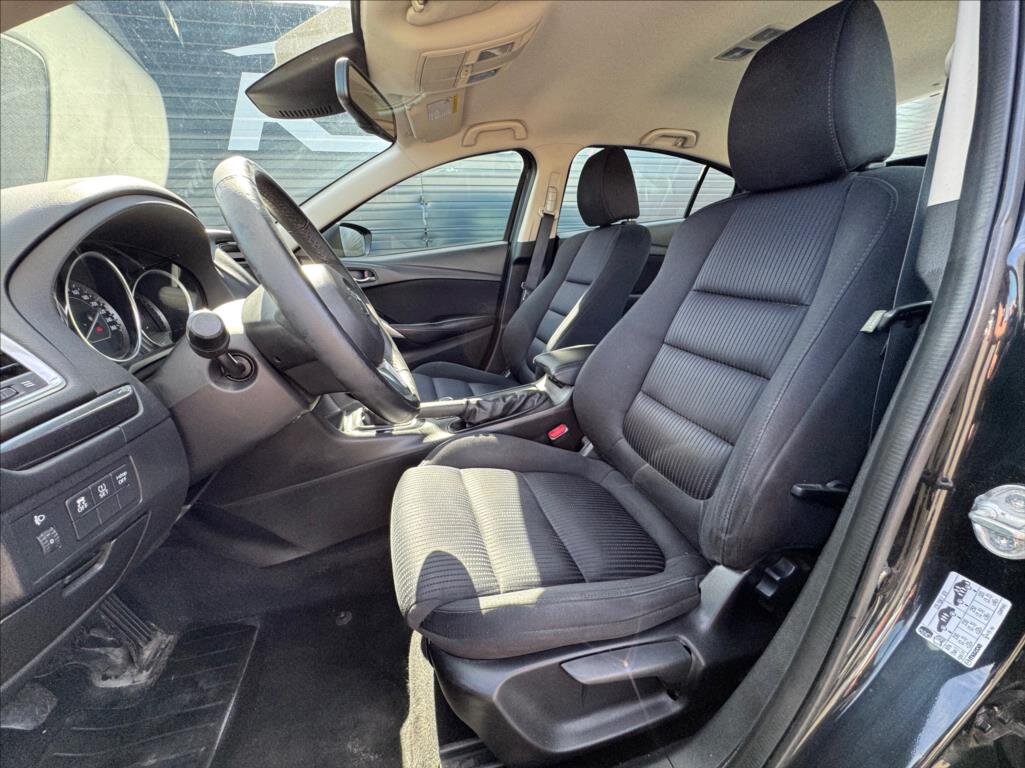 Mazda 6 Sedan / Limuzína 2,0 l 107 kw