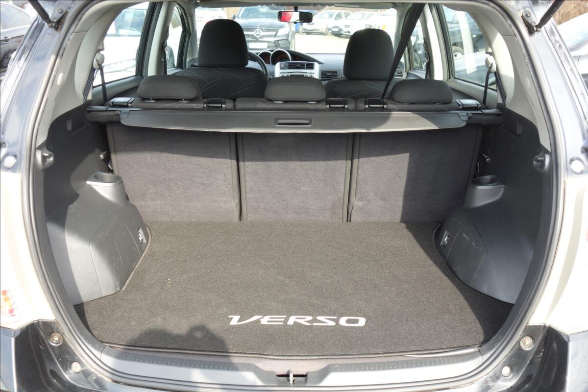 Toyota Verso MPV 1,6 l 97 kw