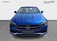 Mercedes-Benz Třídy E 8