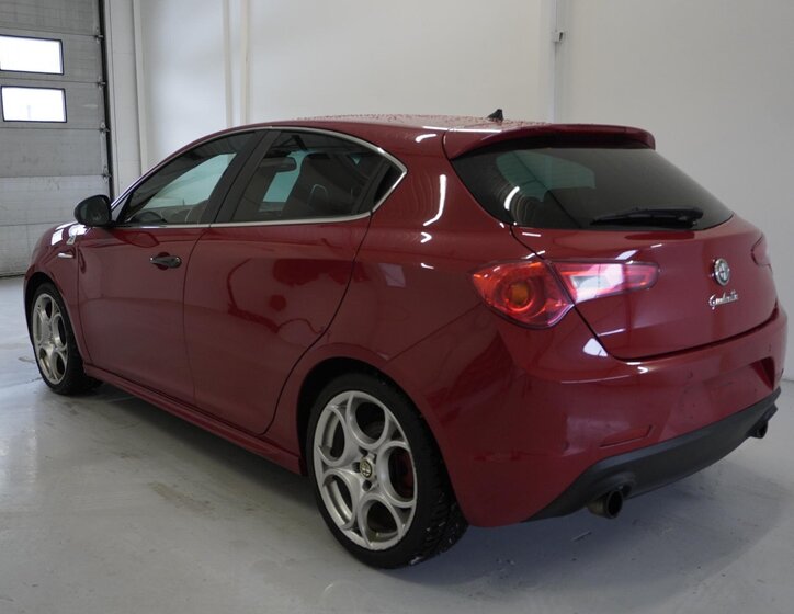 Alfa Romeo Giulietta Hatchback 0,0 177 kw
