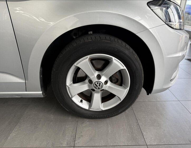 Volkswagen Touran Kombi 1,2 l 81 kw