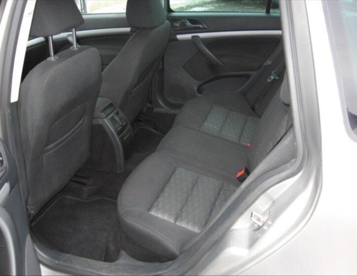 Škoda Octavia Kombi 1,6 l 77 kw