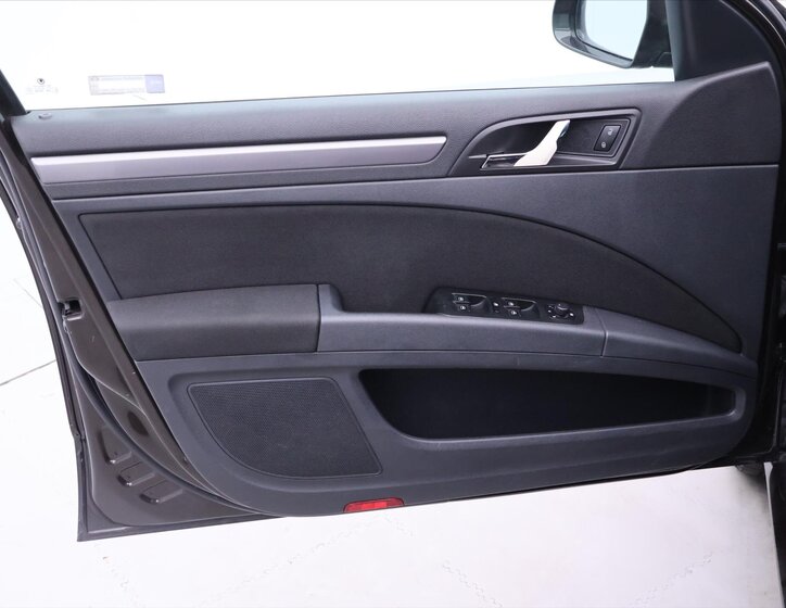 Škoda Superb Kombi 2,0 l 103 kw