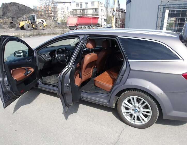 Ford Mondeo Kombi 2,0 l 120 kw