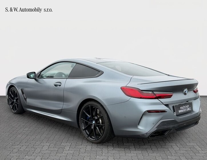 BMW Řada 8 Kupé 4,4 l 390 kw