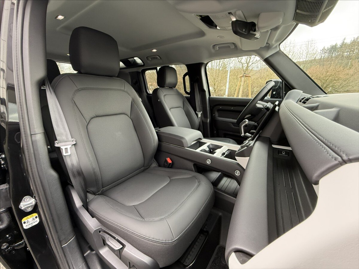 Land Rover Defender SUV / Terénní 3,0 l 147 kw