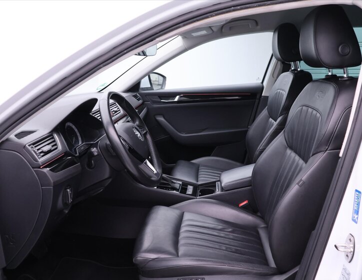 Škoda Superb Kombi 2,0 l 206 kw