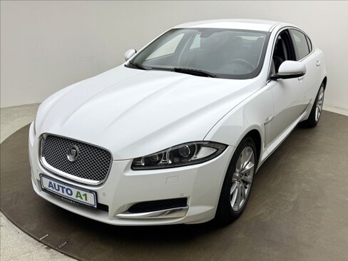 Jaguar XF Sedan / Limuzína 2,2 l 140 kw