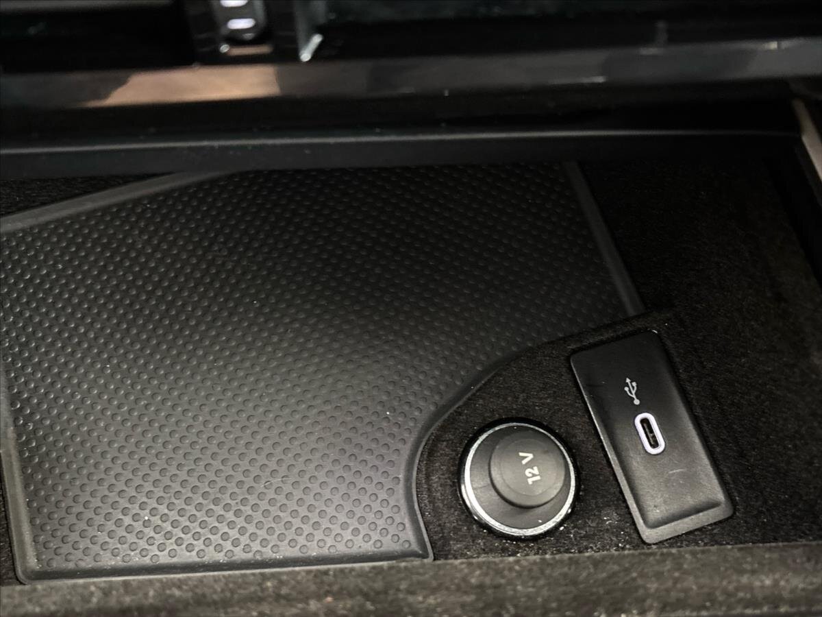 Volkswagen Touareg SUV / Terénní 3,0 l 170 kw