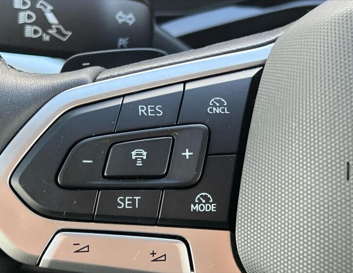 Volkswagen Multivan 19