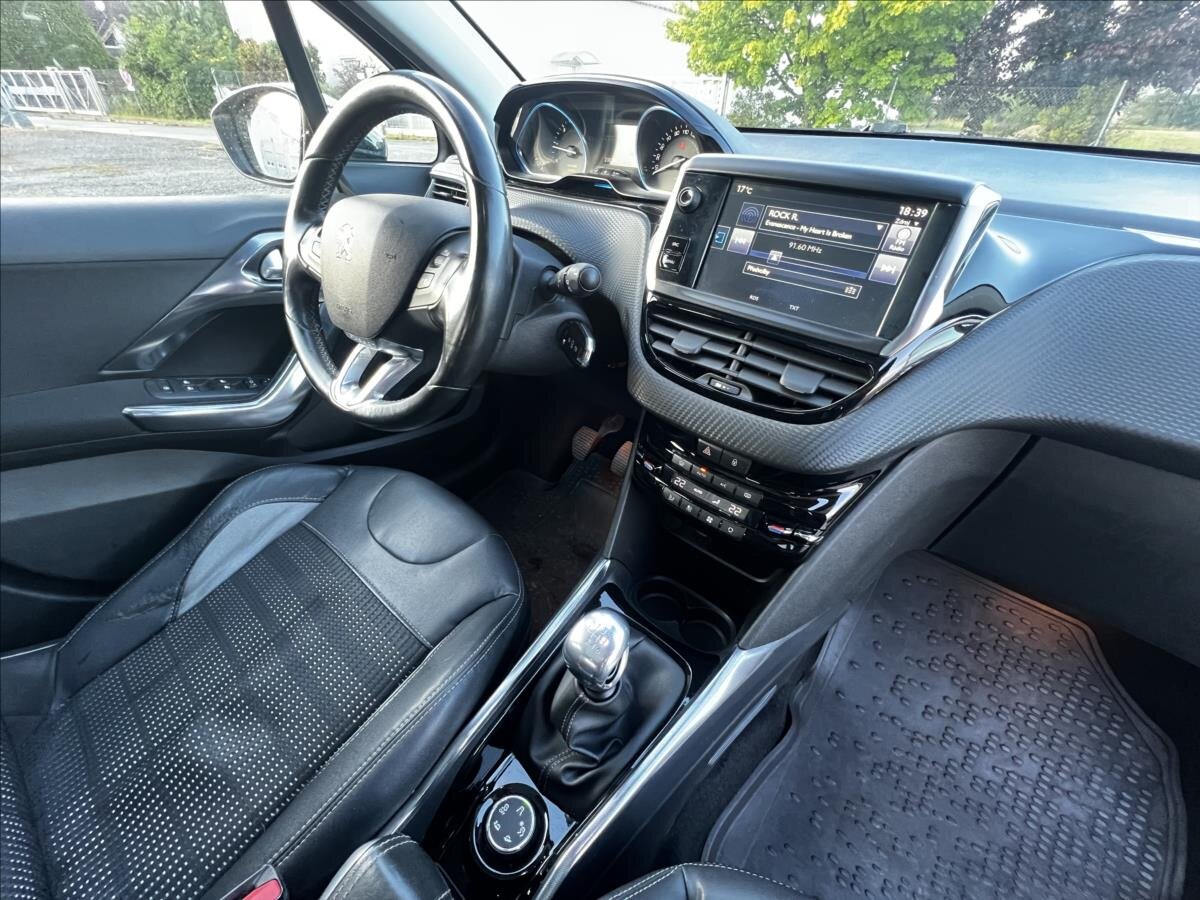 Peugeot 2008 SUV / Terénní 1,6 l 84 kw