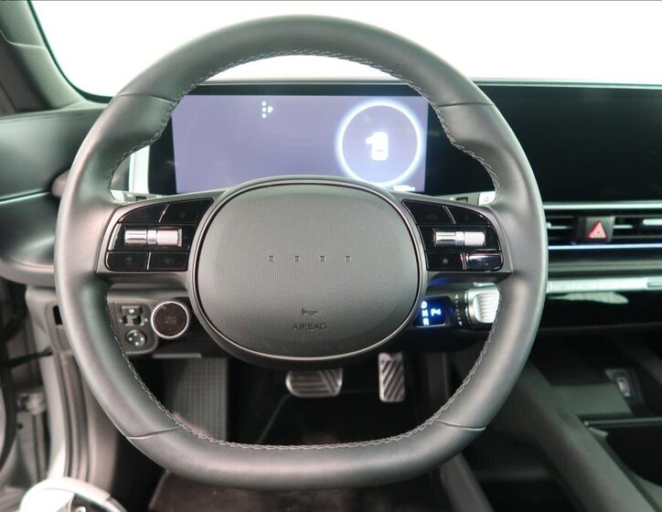 Hyundai Ioniq 6 Sedan / Limuzína 0,0 239 kw