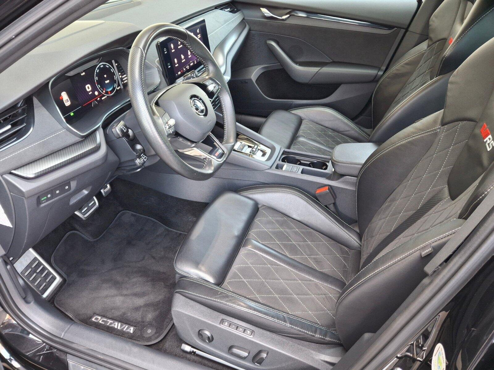 Škoda Octavia Sedan / Limuzína 2,0 l 180 kw