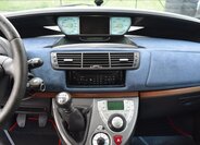 Lancia Phedra MPV 2,2 l 94 kw