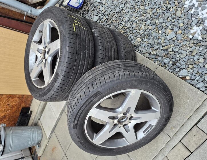 Mercedes-Benz GLA SUV 1,6 l 115 kw