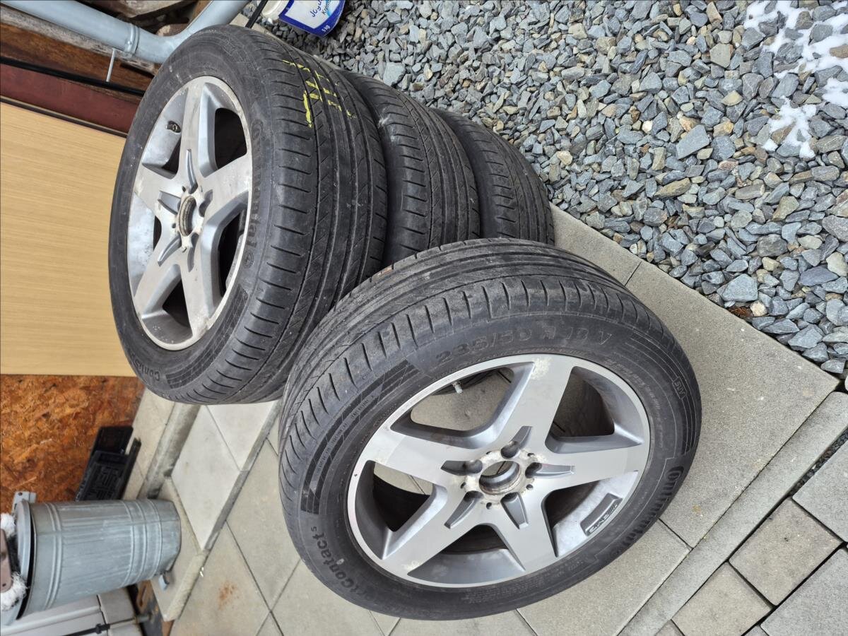 Mercedes-Benz GLA SUV 1,6 l 115 kw