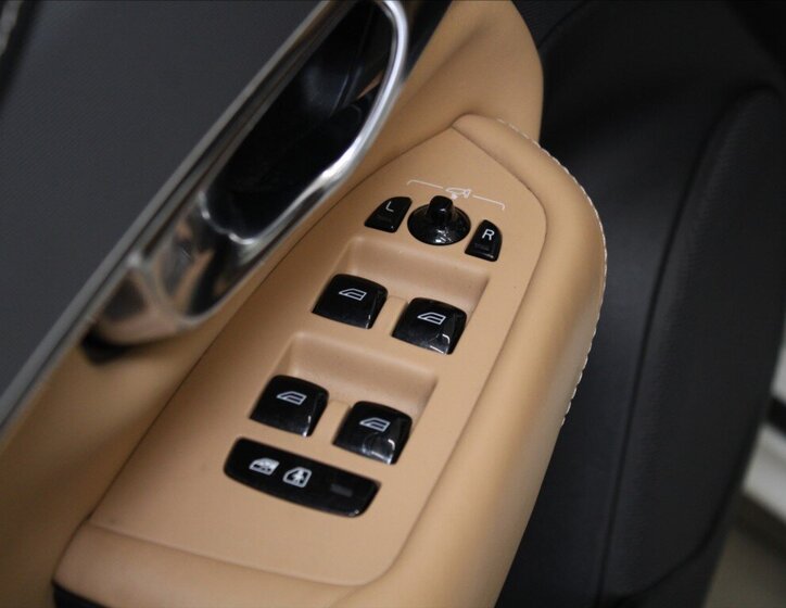 Volvo XC90 SUV / Terénní 2,0 l 173 kw