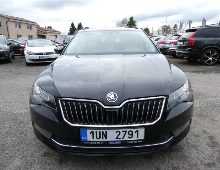 Škoda Superb Kombi 1,6 l 88 kw