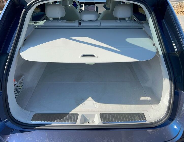 Mercedes-Benz EQE 12