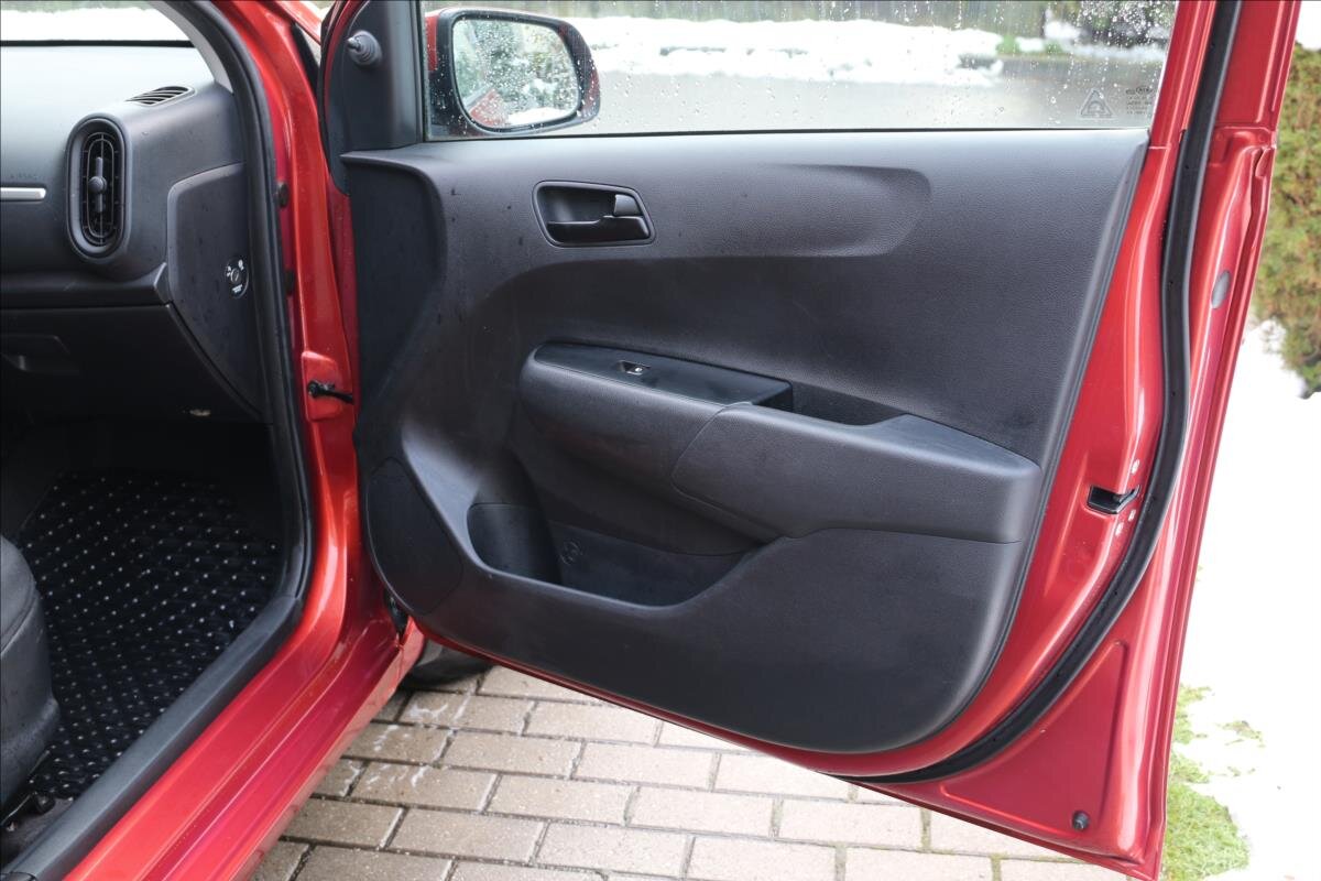 KIA Picanto Hatchback 998,0 49 kw