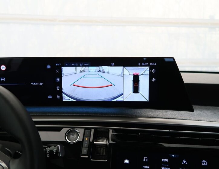 Peugeot 5008 SUV 1,2 l 100 kw