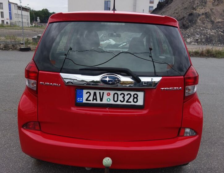 Subaru Trezia 10