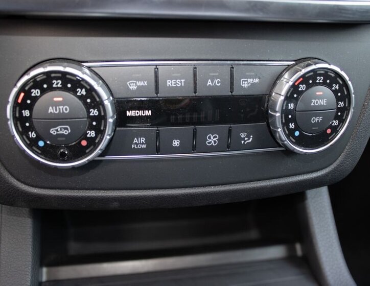 Mercedes-Benz Třídy M SUV / Terénní 3,5 l 225 kw