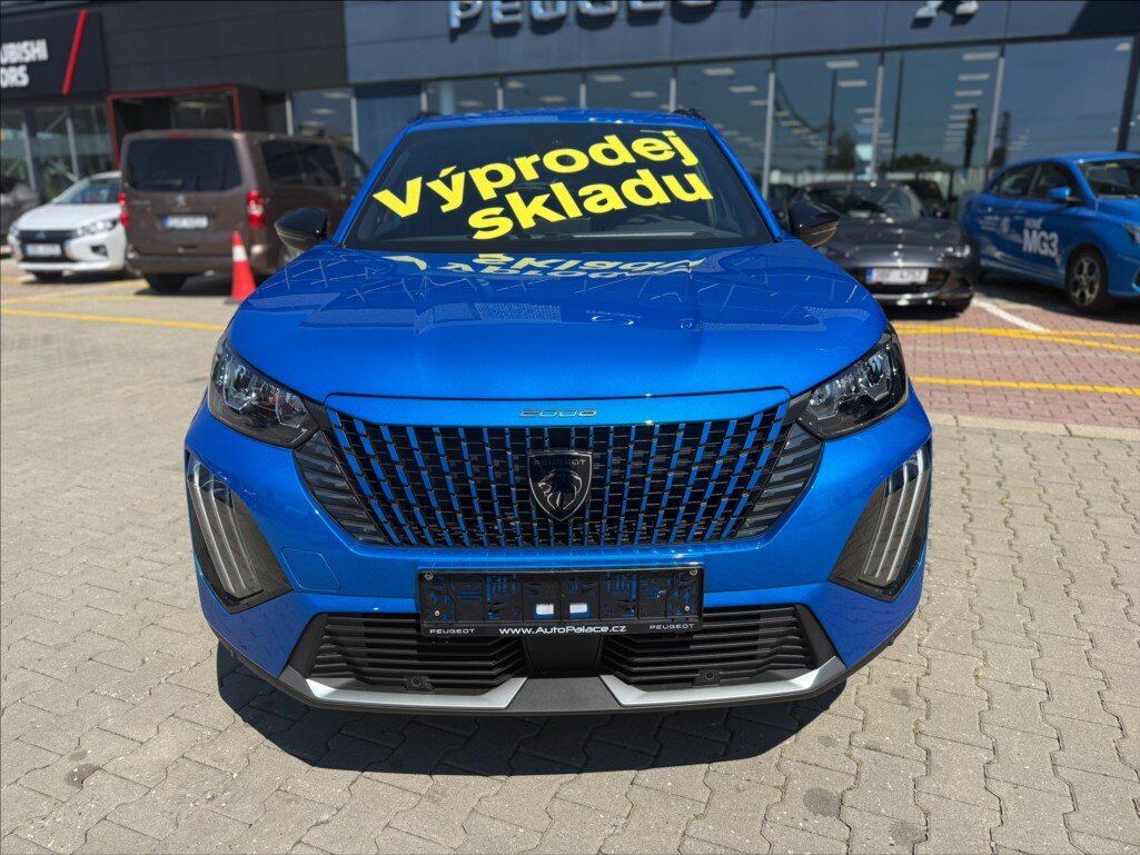 Peugeot 2008 SUV 1,2 l 100 kw