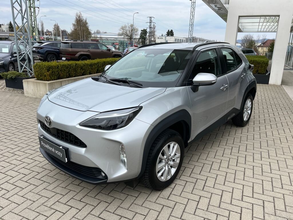 Toyota Yaris Cross SUV / Terénní 1,5 l 68 kw