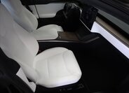 Tesla Model S Hatchback 0,0 493 kw