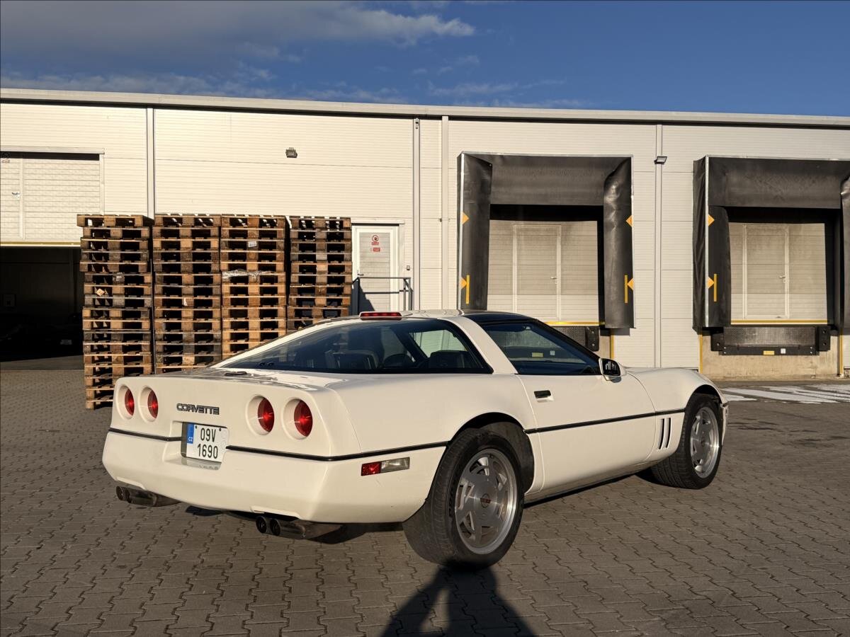 Chevrolet Corvette Kupé 5,7 l 210 kw