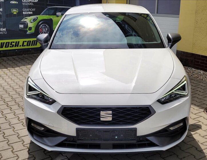 Seat Leon Hatchback 1,5 l 110 kw