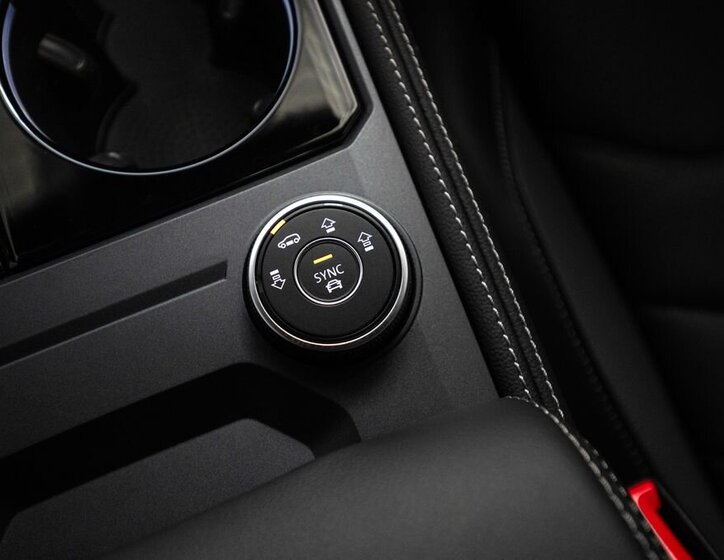 Volkswagen Touareg SUV / Terénní 3,0 l 210 kw