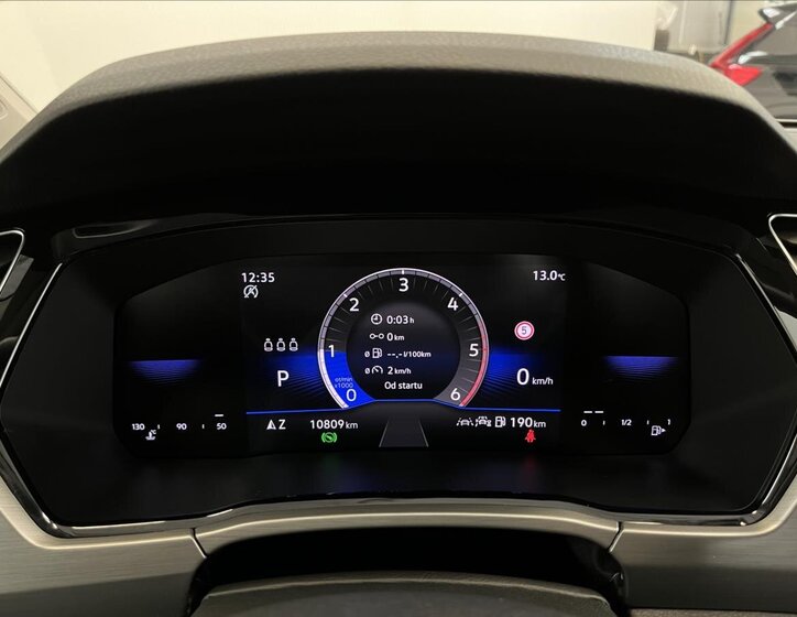 Volkswagen Touran 12