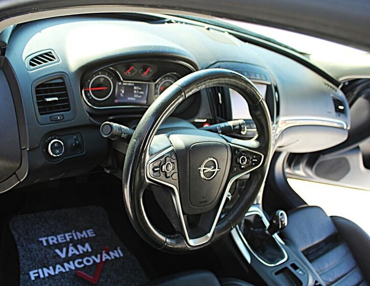 Opel Insignia Kombi 2,0 l 120 kw