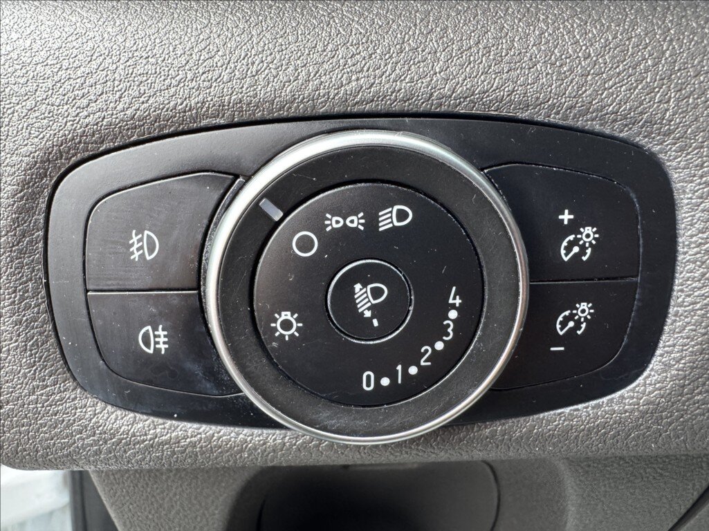 Ford Transit Custom Kombi 2,0 l 96 kw