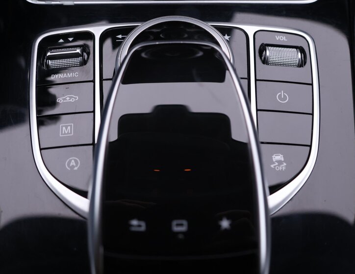 Mercedes-Benz GLC 32