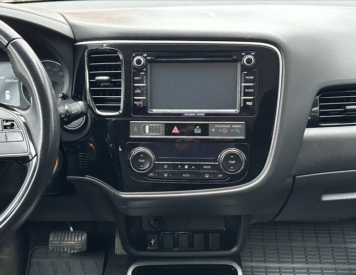 Mitsubishi Outlander SUV 2,0 l 110 kw