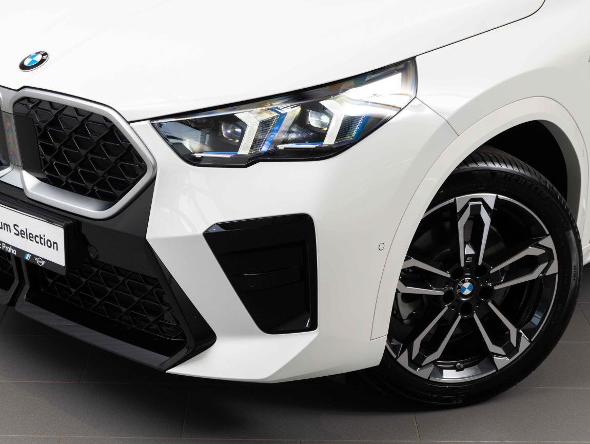 BMW X2 SUV / Terénní 1,5 l 125 kw