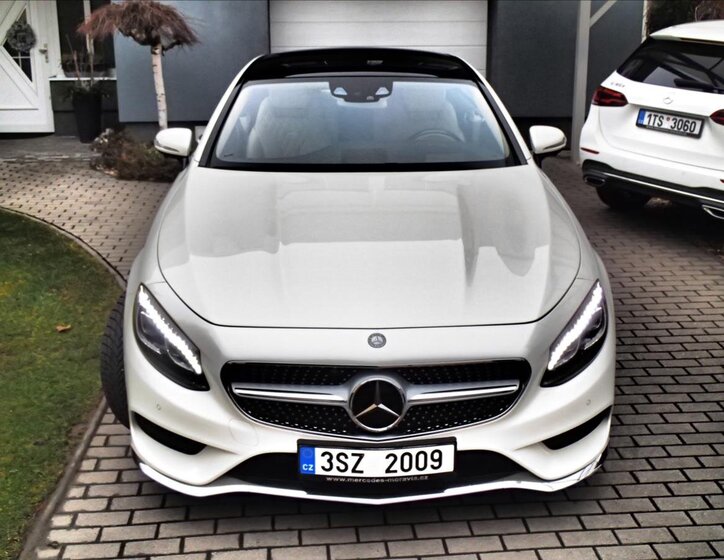 Mercedes-Benz Třídy S Kupé 4,7 l 335 kw