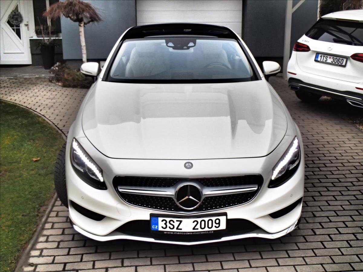 Mercedes-Benz Třídy S Kupé 4,7 l 335 kw
