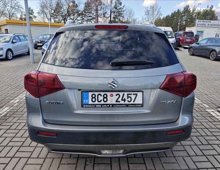 Suzuki Vitara SUV / Terénní 998,0 82 kw