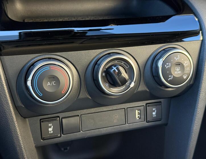 Toyota Yaris Cross 19