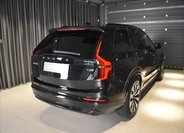 Volvo XC90 SUV / Terénní 2,0 l 228 kw